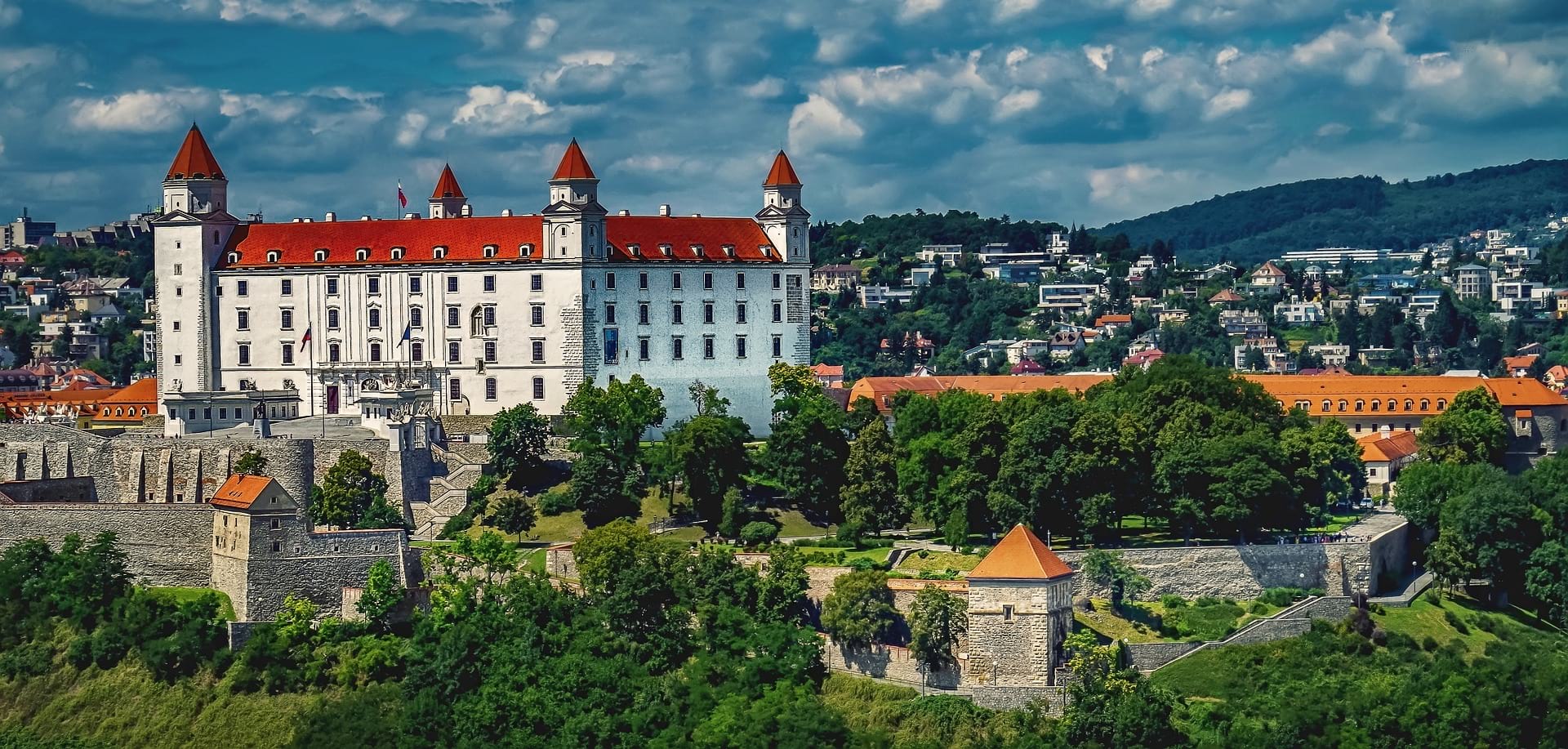 Budapest to Bratislava by train