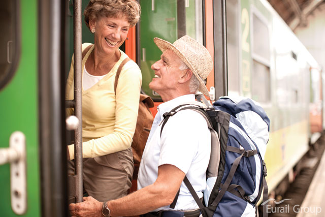 Seniors-Entering-Train_300dpi_120x80mm_D_NR-2592